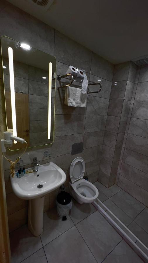 The Lola Hotel 3*