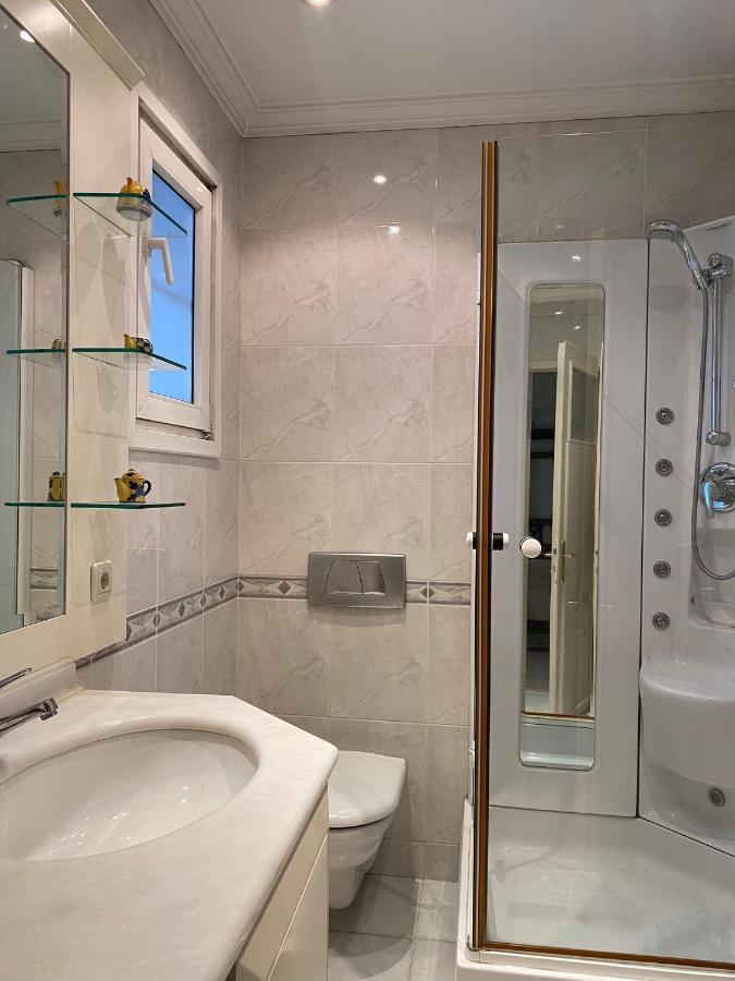 Stunning Sea View And Location, 2br Apartment *