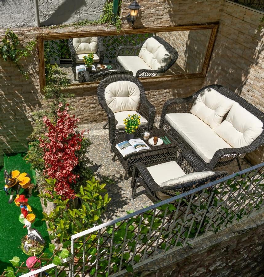 Otel Royan *