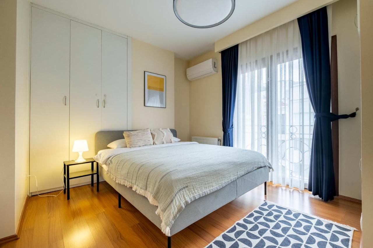 Stunning Duplex With Sea View Apartment *