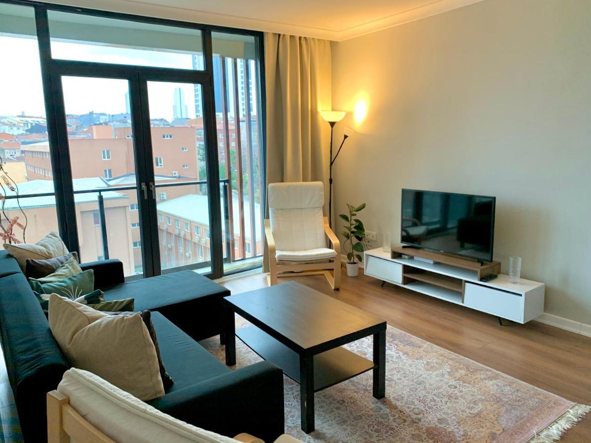 Apartment Sisli Modern Residence, 2 Bedroom Apartments, 250m Metro Station Istanbul