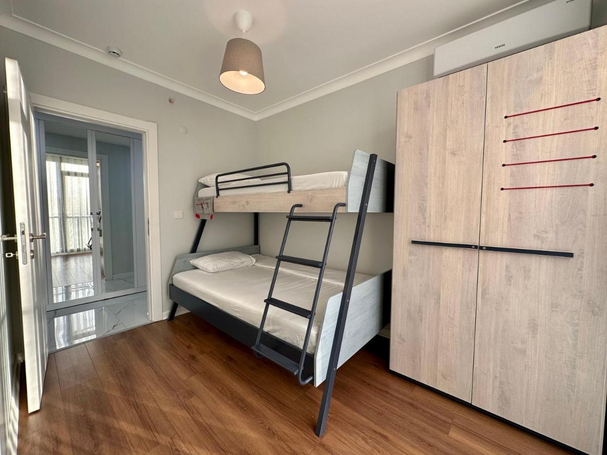Sisli Modern Residence, 2 Bedroom Apartments, 250m Metro Station Apartment Istanbul