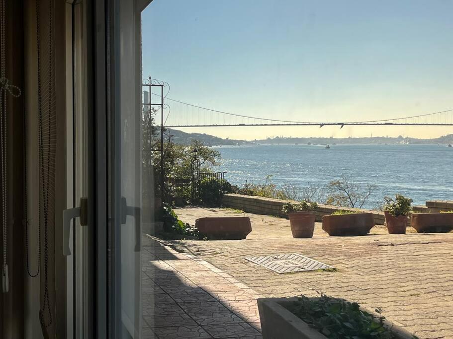 Bosphorus Waterfront Flat, Cengelkoey