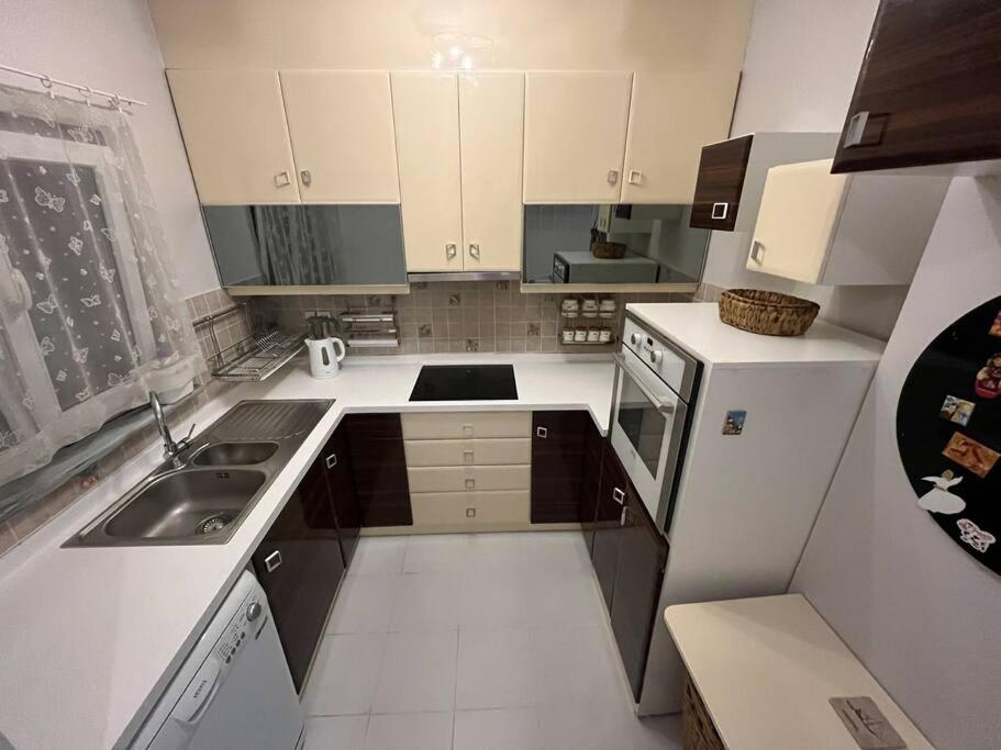 Bosphorus Waterfront Flat, Cengelkoey Istanbul