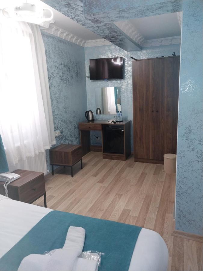 Blue Sail Hotel