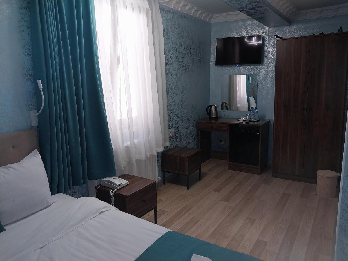 Blue Sail Hotel