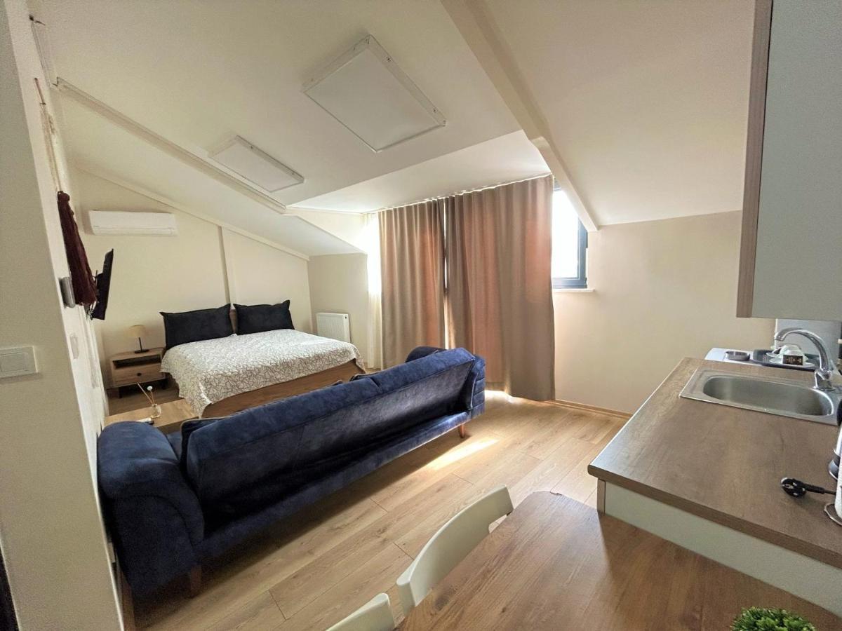 Zmf Hotel *