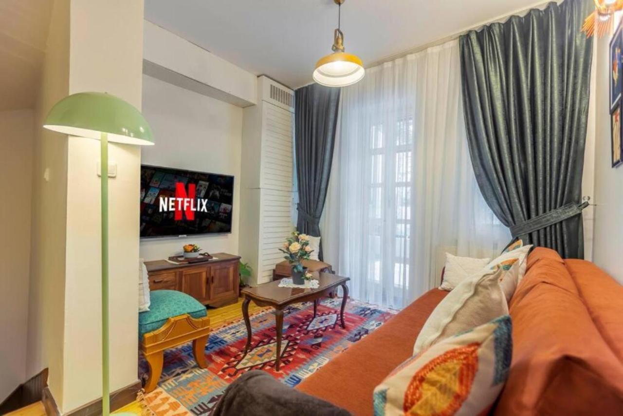 4-story Gem In Cihangir - 5 Bedroom & Cute Rooftop Istambul
