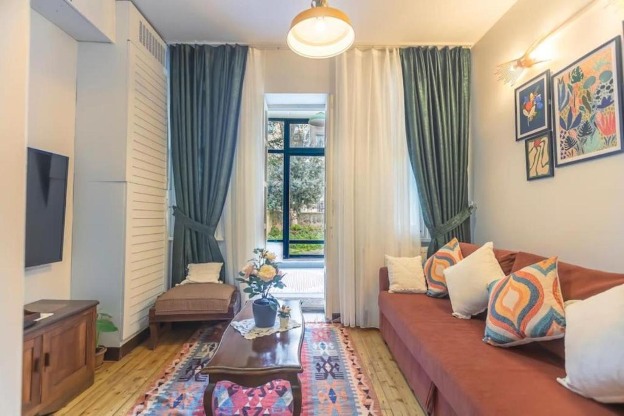 4-story Gem In Cihangir - 5 Bedroom & Cute Rooftop Apartamento *