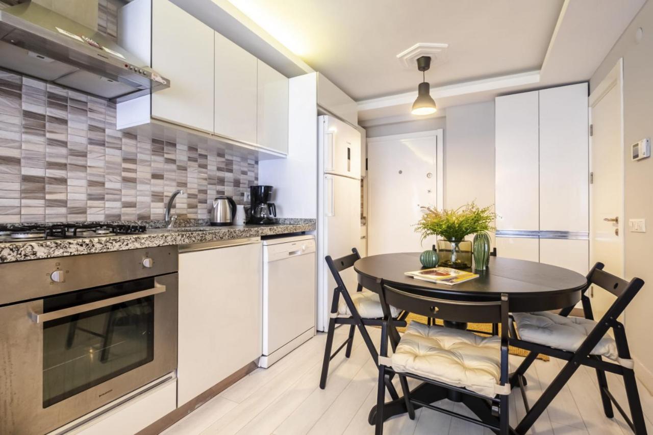 Comfy Flat 650 M To Galata Tower * Istanbul