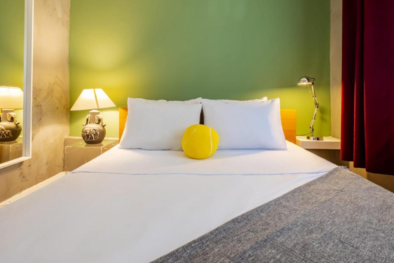 Pleasant Flat Near Taksim Square In Beyoglu Istanbul