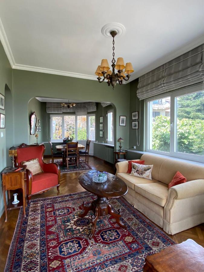 Stunning Sea View And Location, 2br Apartment Istanbul