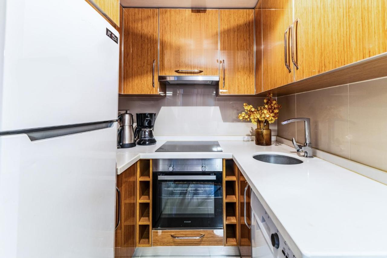 Stylish And Centrally Located Flat In Sisli Apartment
