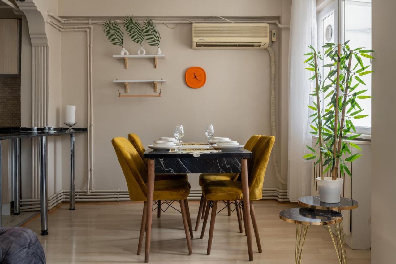 Besiktas And Sisli Luxury Flat *
