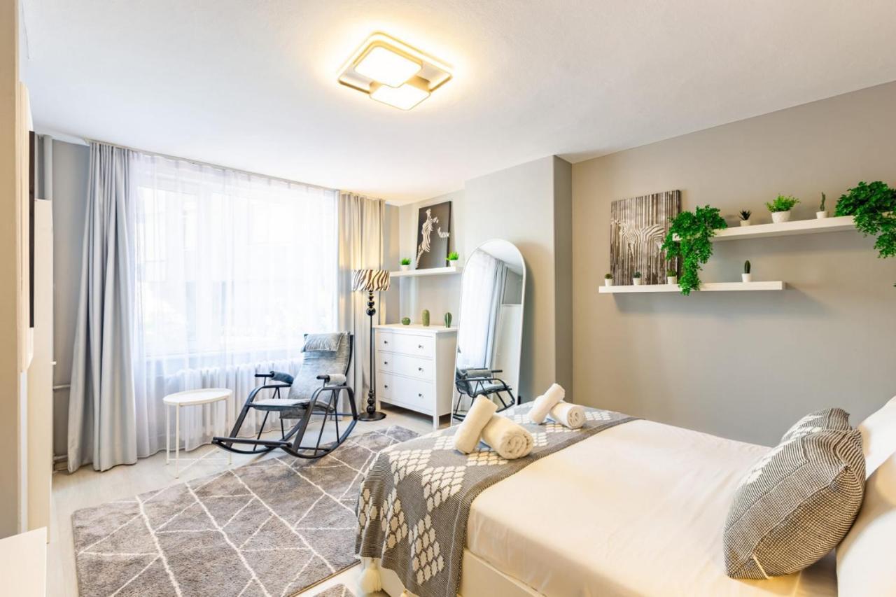 Apartament Apartment *