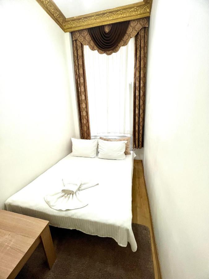 Punto Hostel *