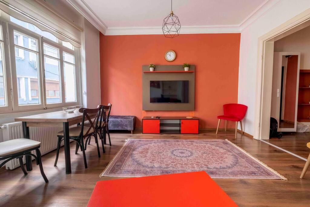Apartment Nisantasi Ev