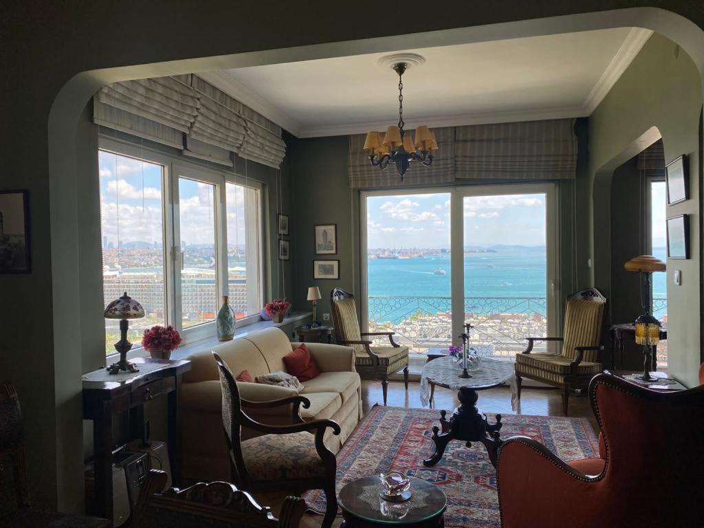 Stunning Sea View And Location, 2br * Istanbul