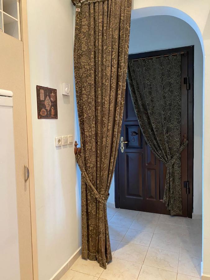 Stunning Sea View And Location, 2br Apartment *