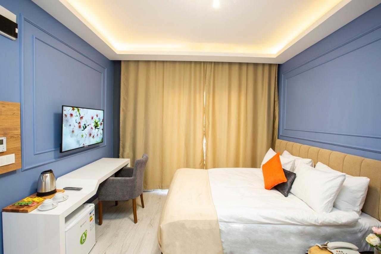 Taksim Leon's Hotel *