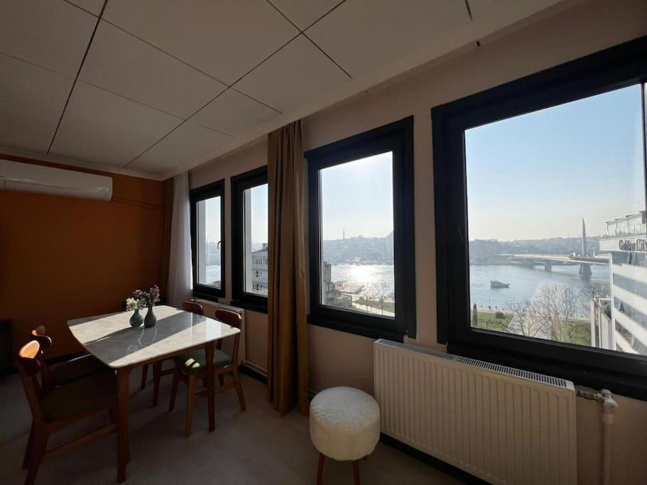 Daire Karakoey Goldenhorn Ultra Luxury Flat, 4br,sea View İstanbul