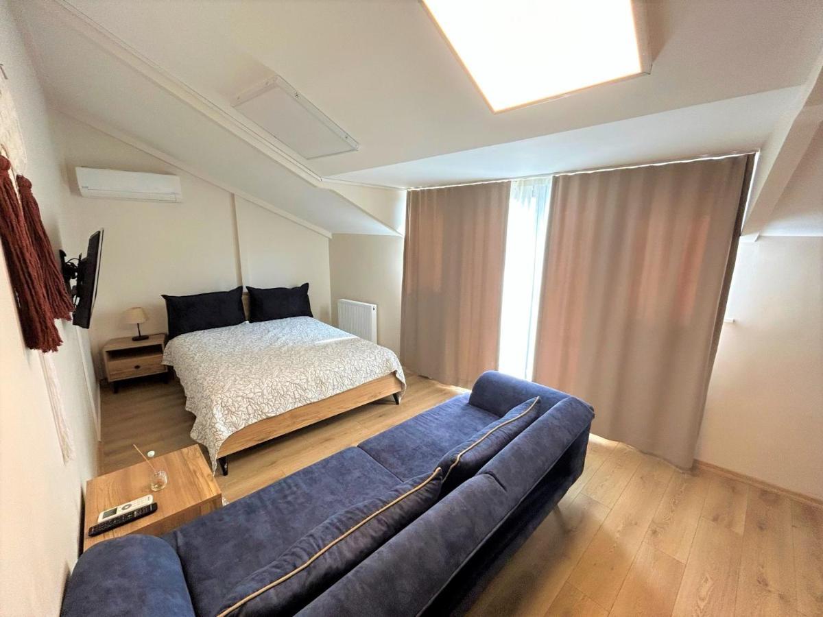 Zmf Hotel *
