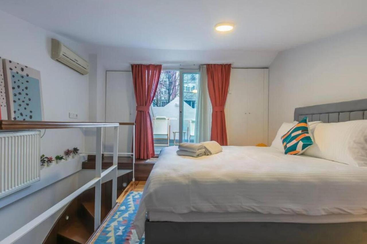 4-story Gem In Cihangir - 5 Bedroom & Cute Rooftop Istambul