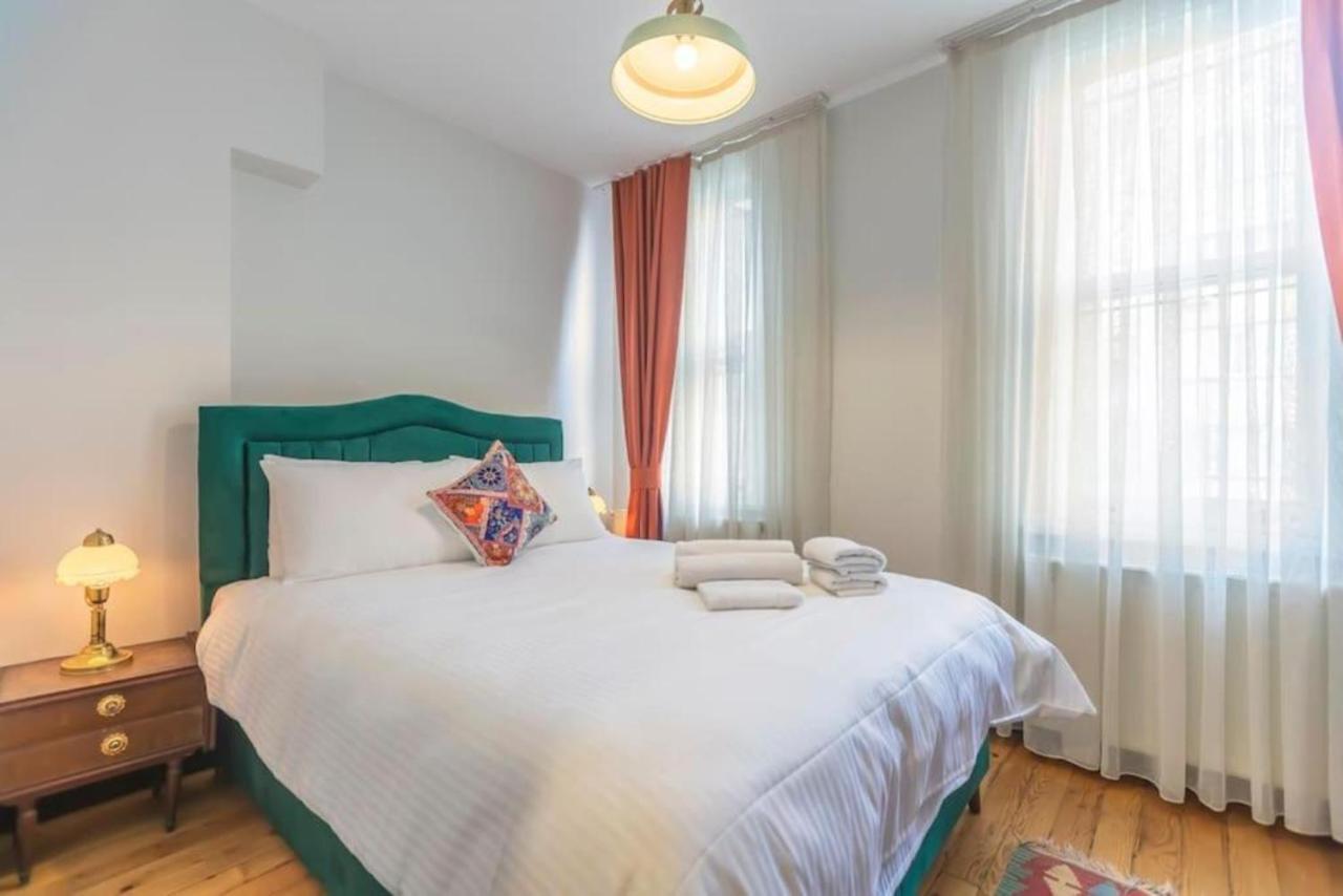 4-story Gem In Cihangir - 5 Bedroom & Cute Rooftop Apartamento *