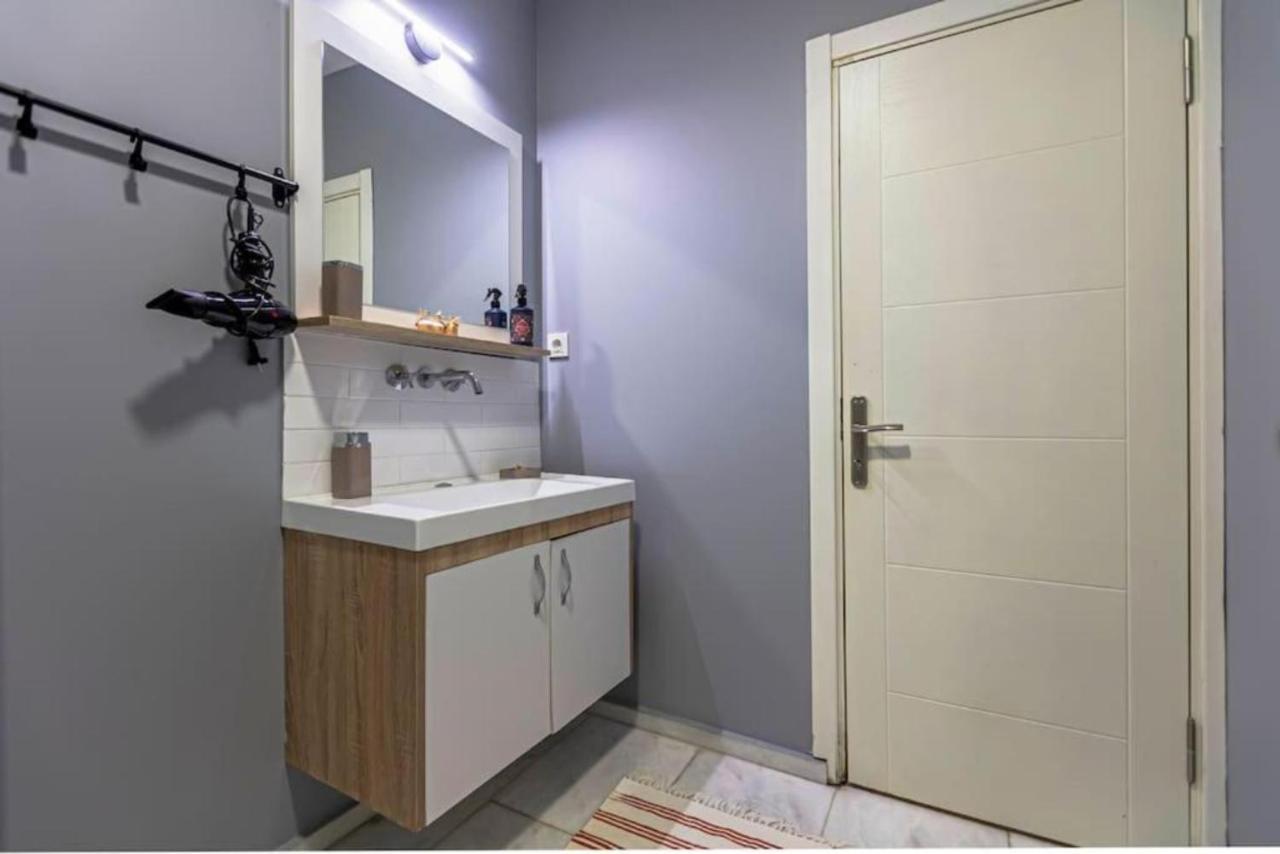 Apartamento 4-story Gem In Cihangir - 5 Bedroom & Cute Rooftop