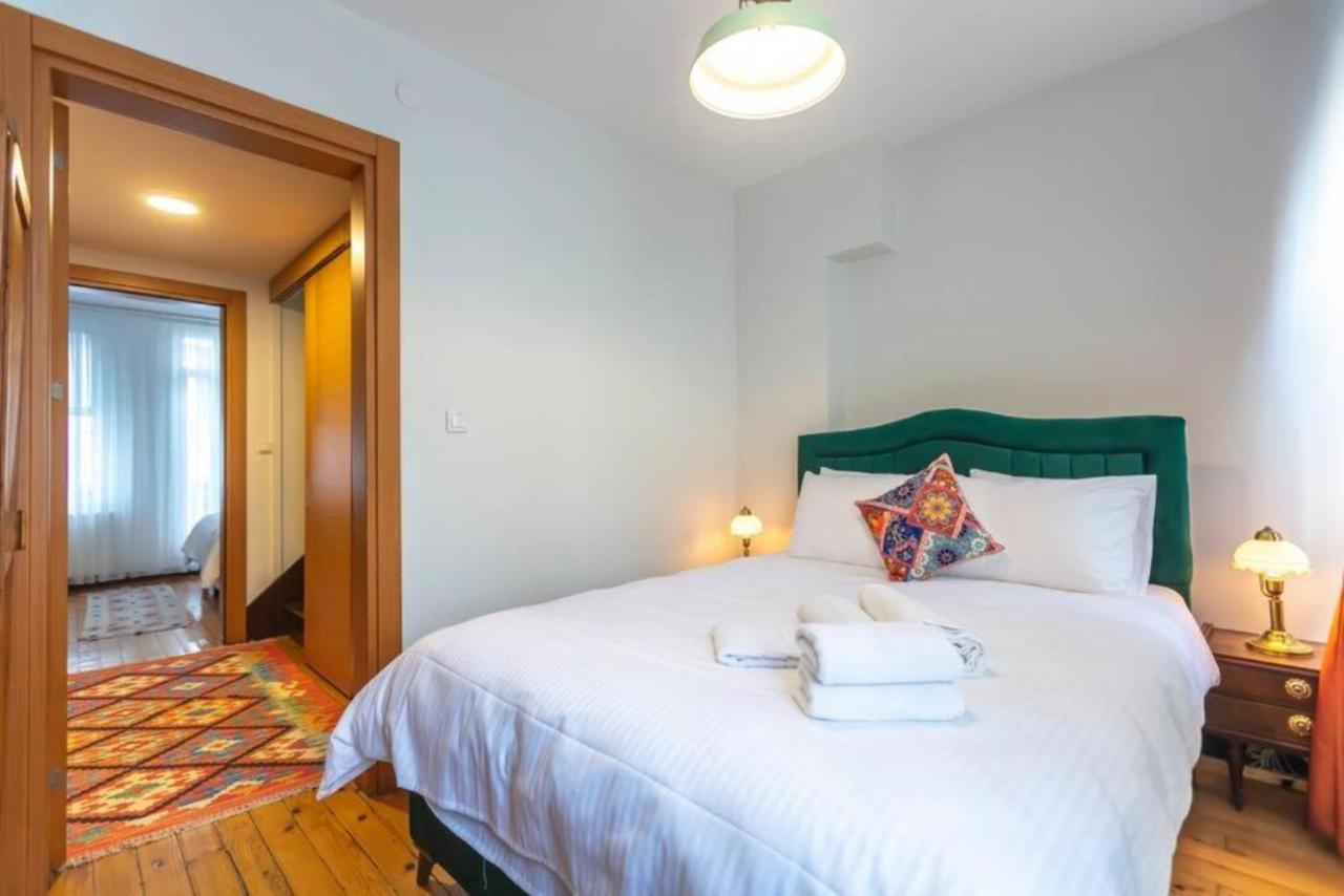 4-story Gem In Cihangir - 5 Bedroom & Cute Rooftop Apartamento