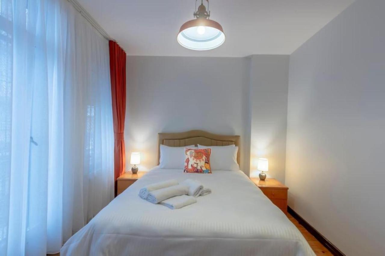 4-story Gem In Cihangir - 5 Bedroom & Cute Rooftop Istambul