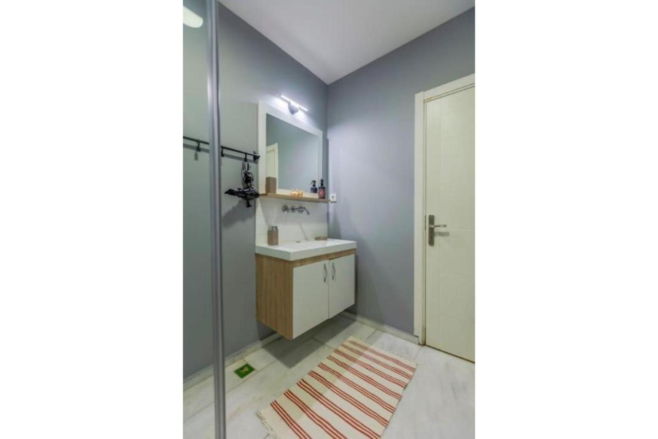 Apartamento 4-story Gem In Cihangir - 5 Bedroom & Cute Rooftop Istambul