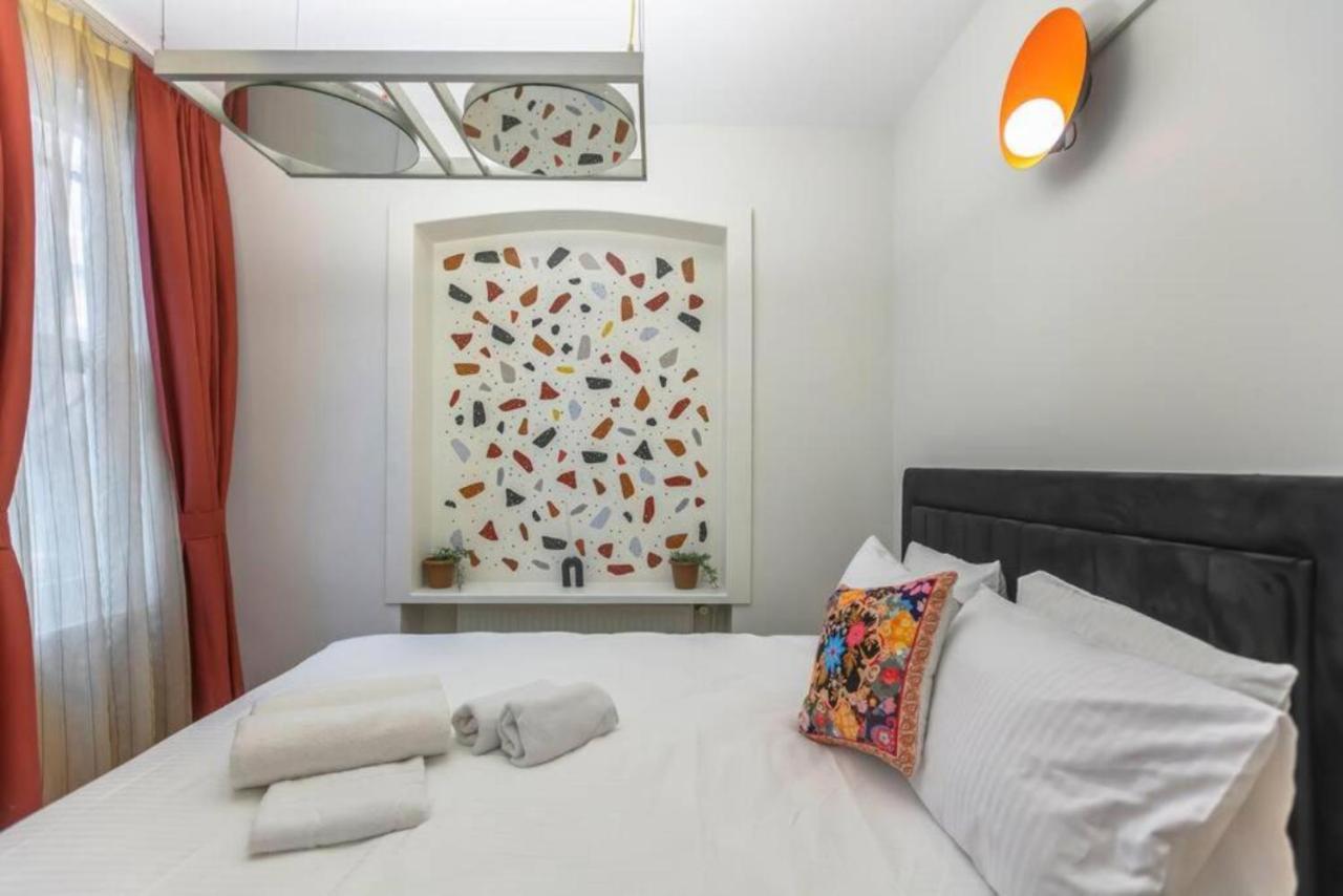 Apartamento 4-story Gem In Cihangir - 5 Bedroom & Cute Rooftop Istambul