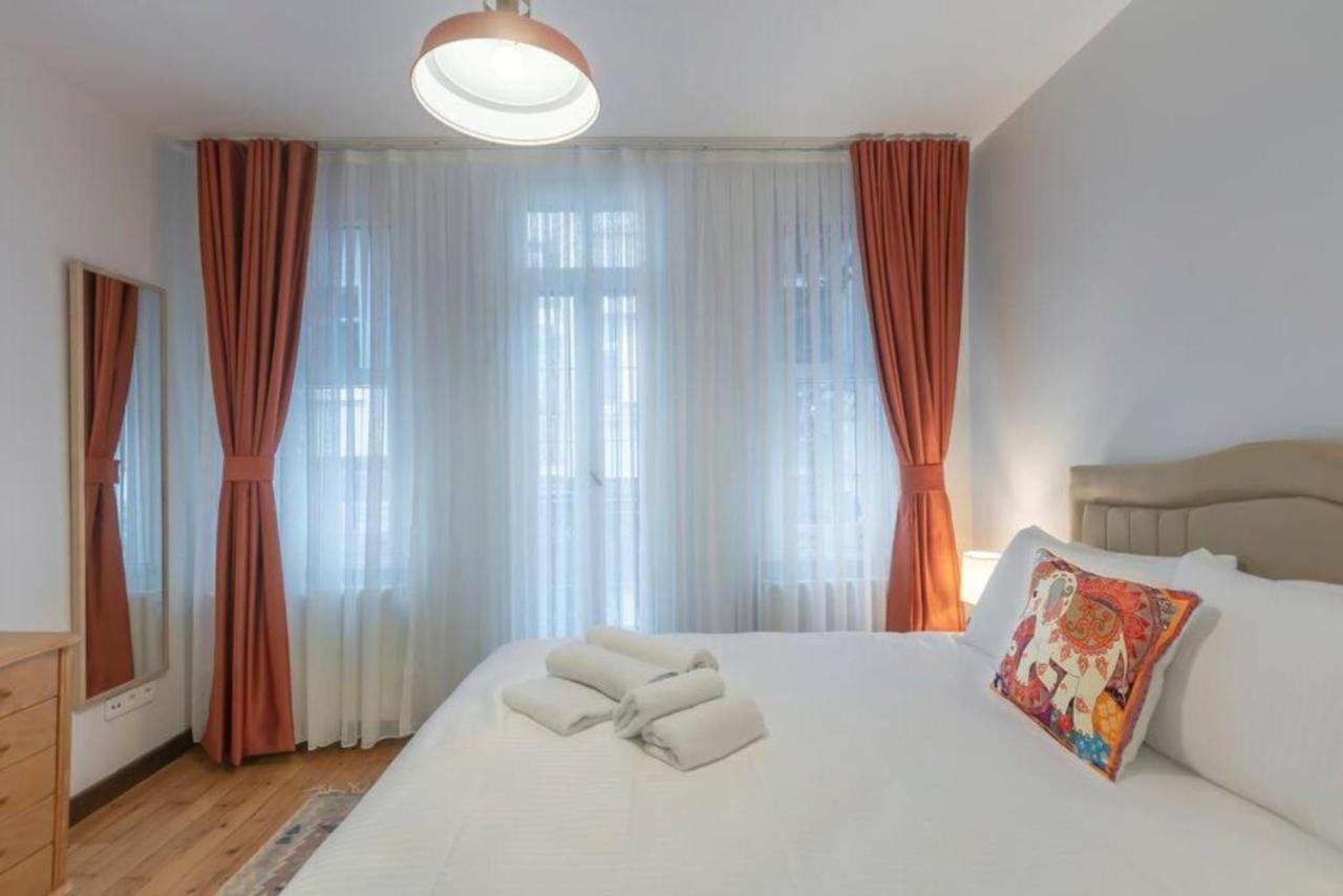 Apartamento 4-story Gem In Cihangir - 5 Bedroom & Cute Rooftop