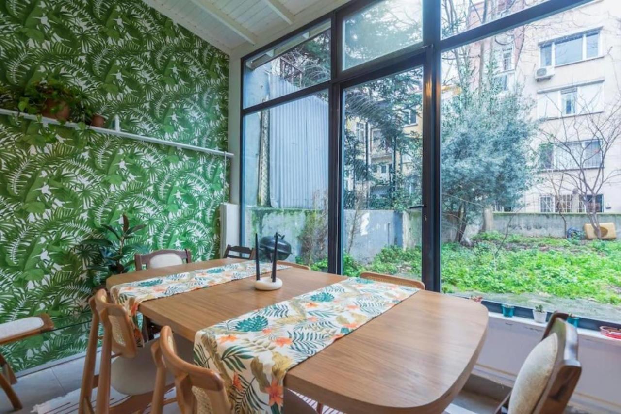 Apartamento 4-story Gem In Cihangir - 5 Bedroom & Cute Rooftop *