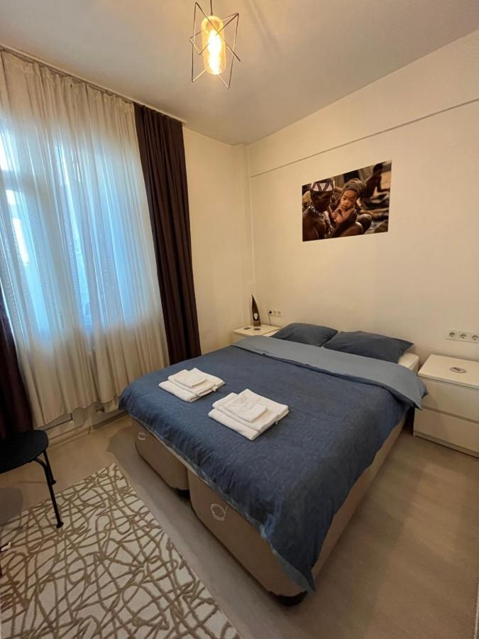 Centrally Located, 2+1 House In Taksim, Cihangir Apartamento *