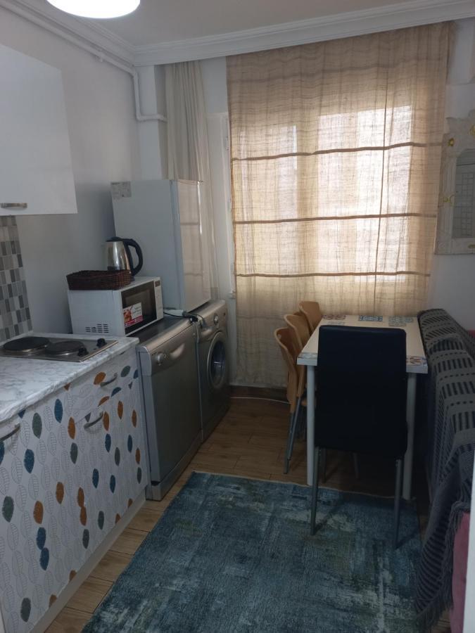 Silent Corner 6 *