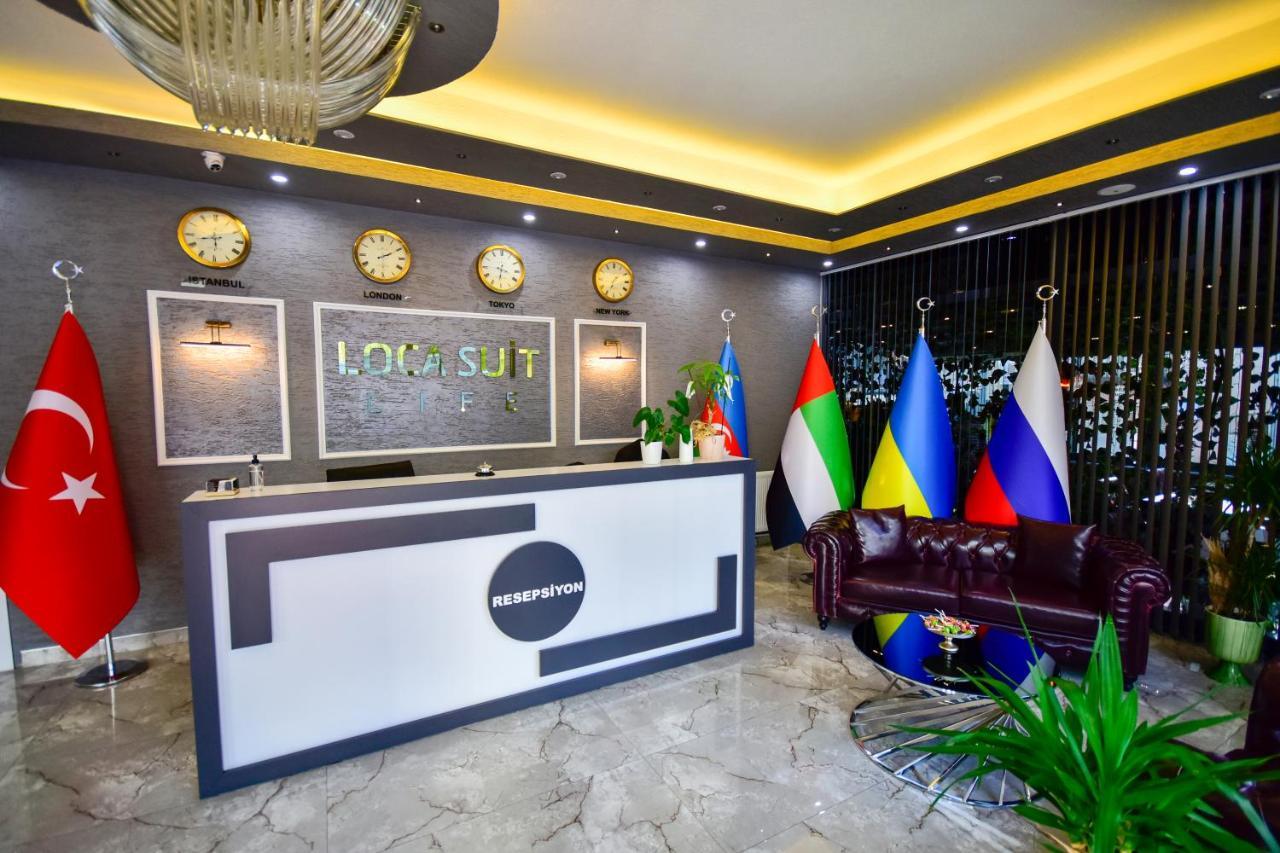 Hotel Loca Life Airport