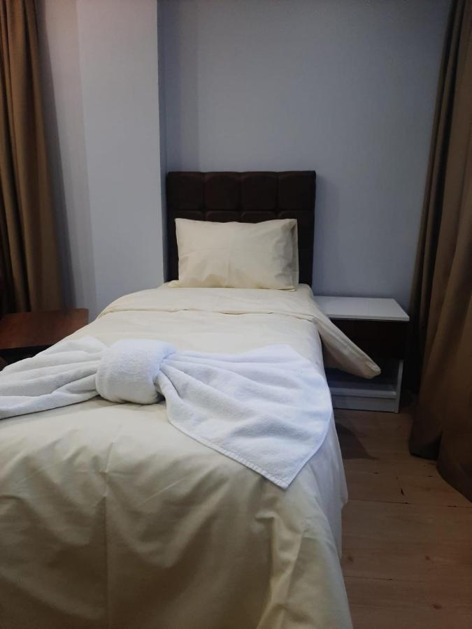 Eyuepsultan Abs Apartment