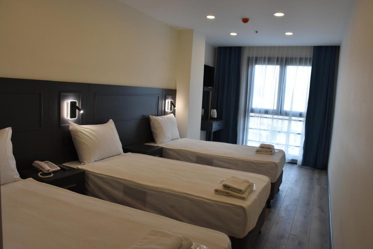 Hotel Shishly Palace 3*