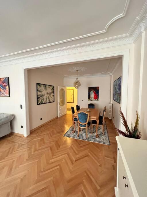 Of Cihangir Cozy Location,2 Bedrooms And An Elevator