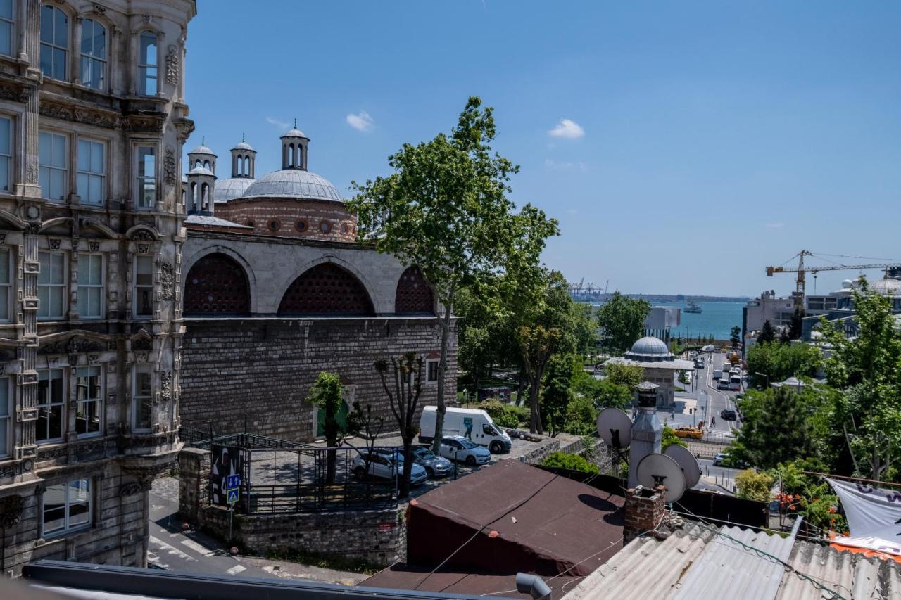 One Bedroom With Sea View Apartment Istanbul