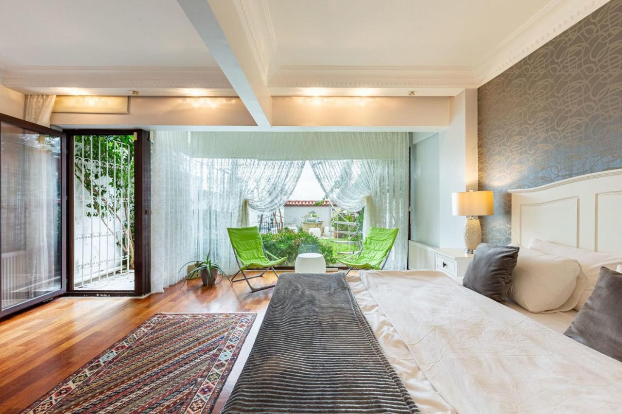 Flat Near Bosphorus Coast With View In Uskudar * Istanbul