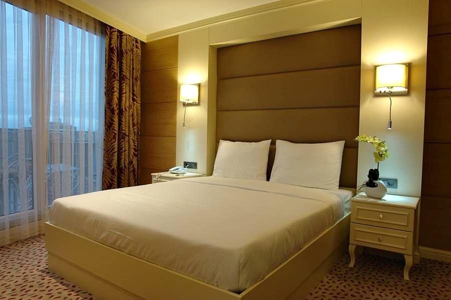 Le Mirage Hotel