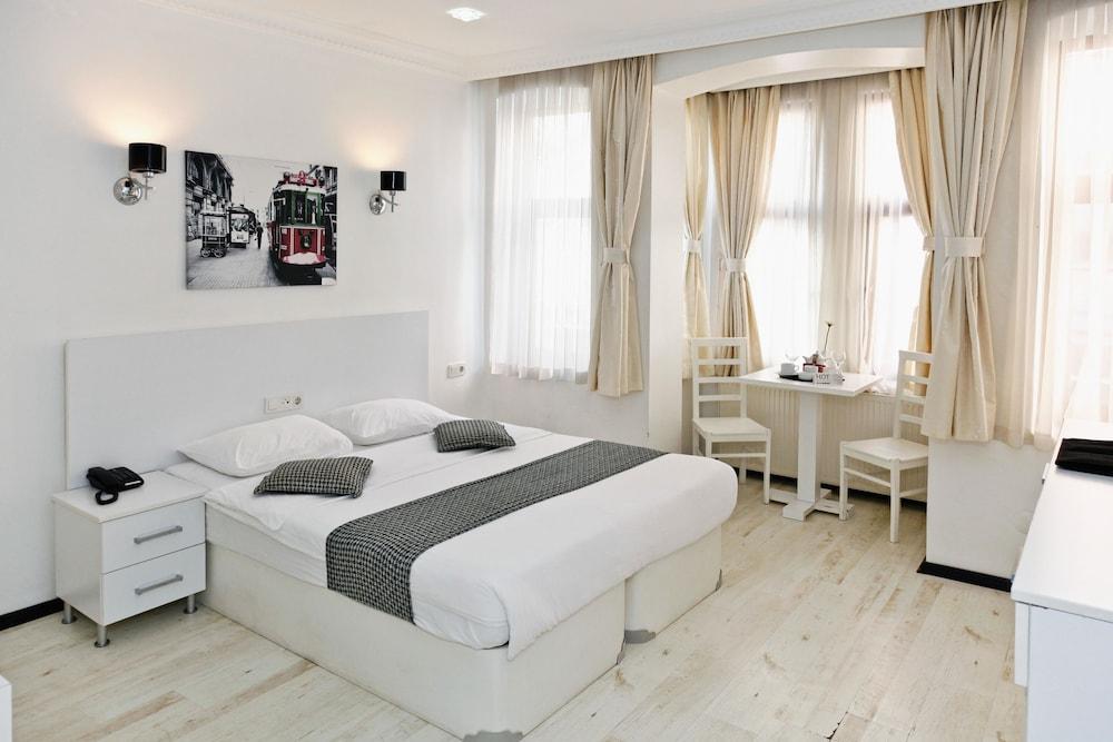 Royal Pera Taksim 3*