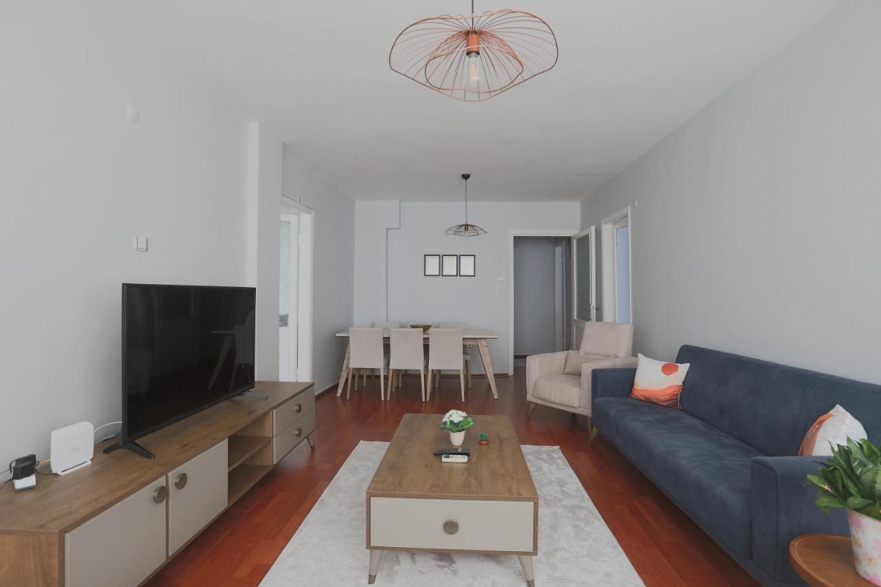Apartment Merkezi Konumda Klimali Aile Dostu Daire *