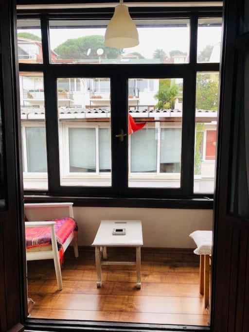Historic Wooden House With Bosphorus View Apartment *
