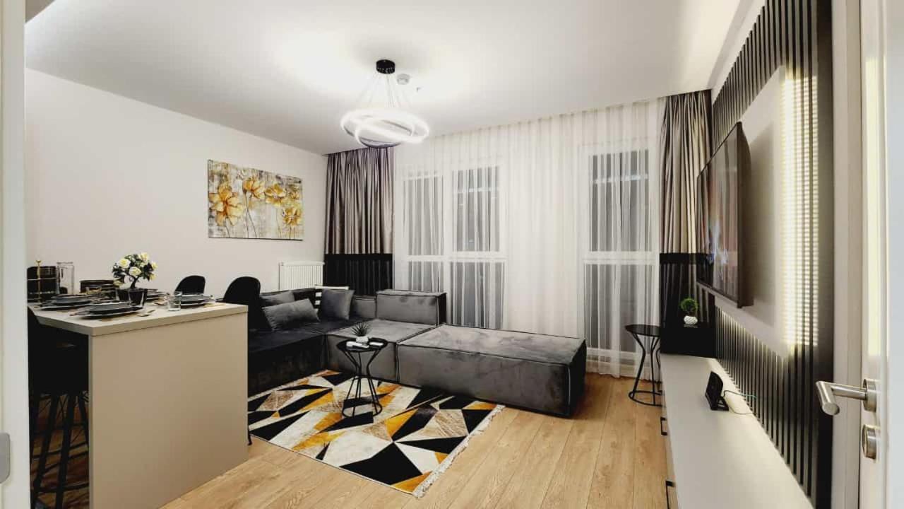 Alyateras Apartment