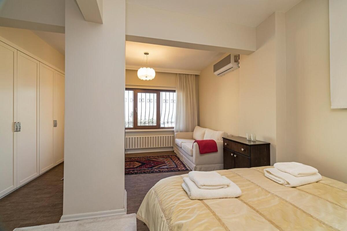 Charming 3 Bed2bath Duplex Bosphorus Views! #53 Holiday home Istanbul
