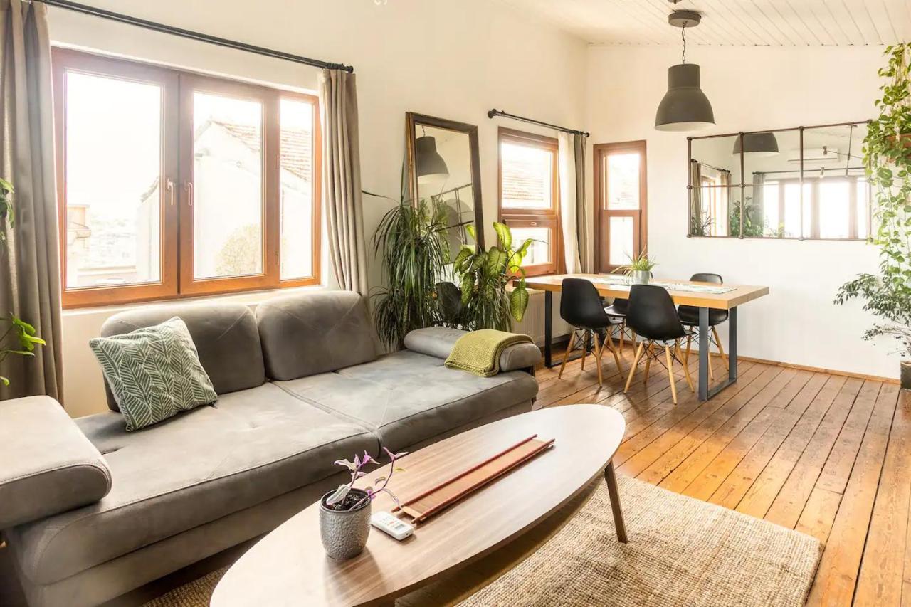 Cosy Roof Flat On 5th Floor With Bosphorus View * Istanbul